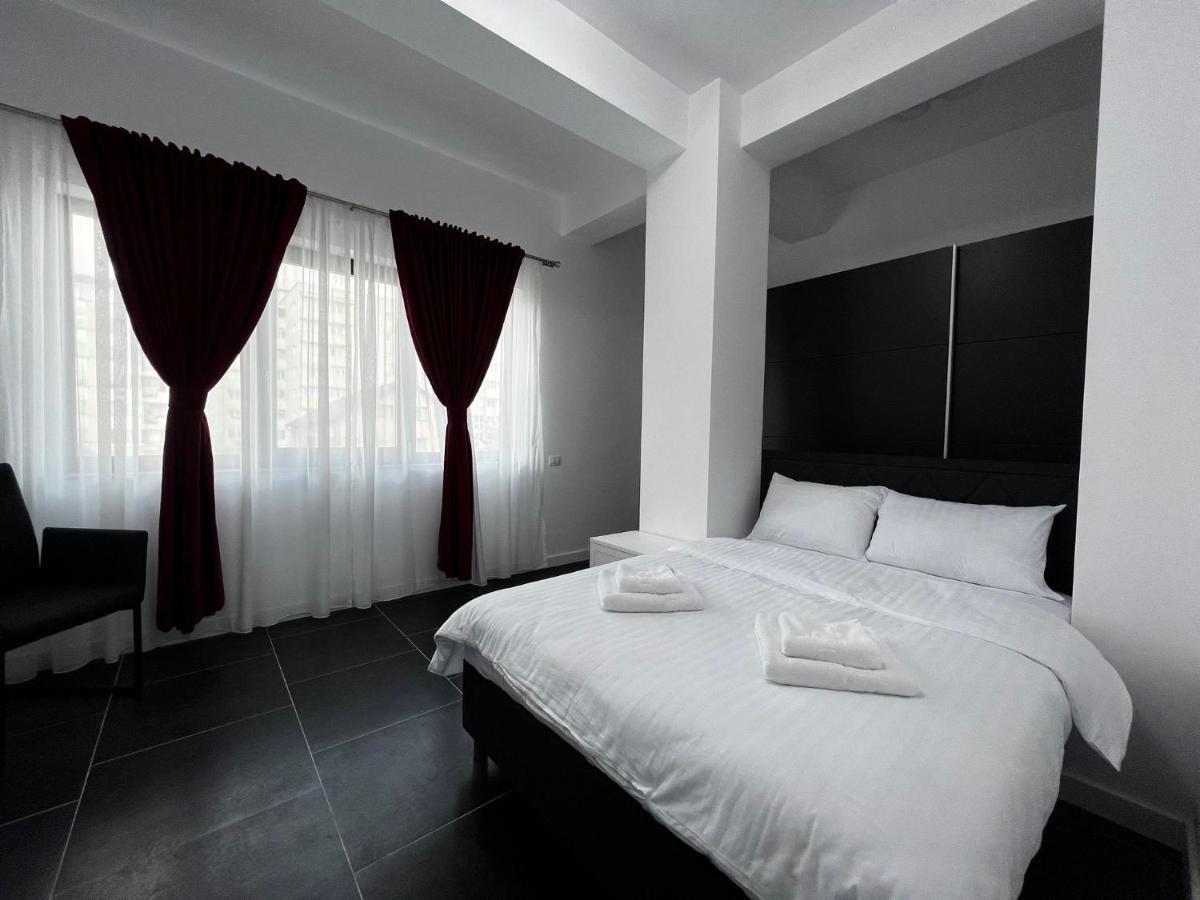 Cozy Aparthotel - Central City Suceava Bagian luar foto