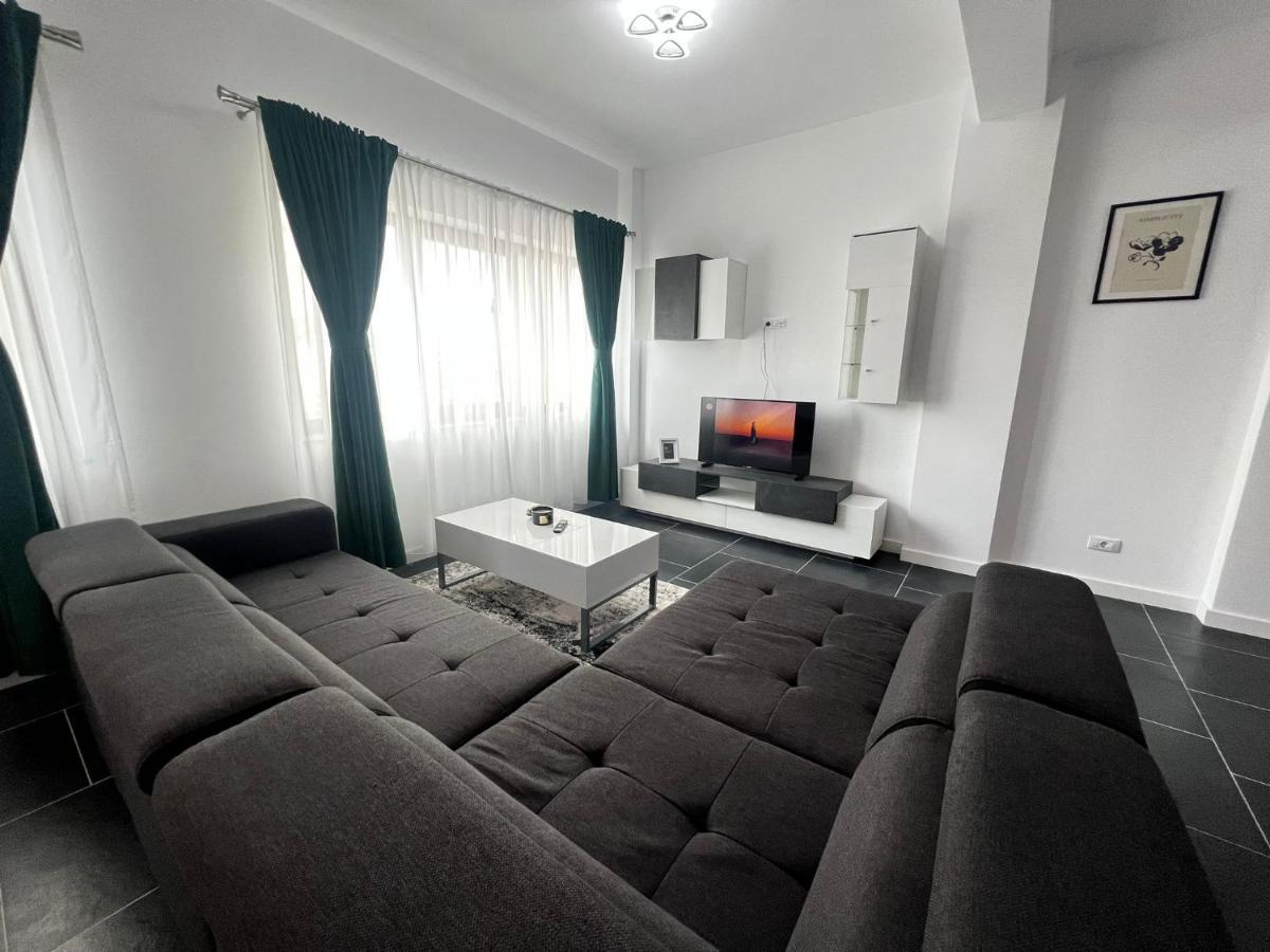 Cozy Aparthotel - Central City Suceava Bagian luar foto
