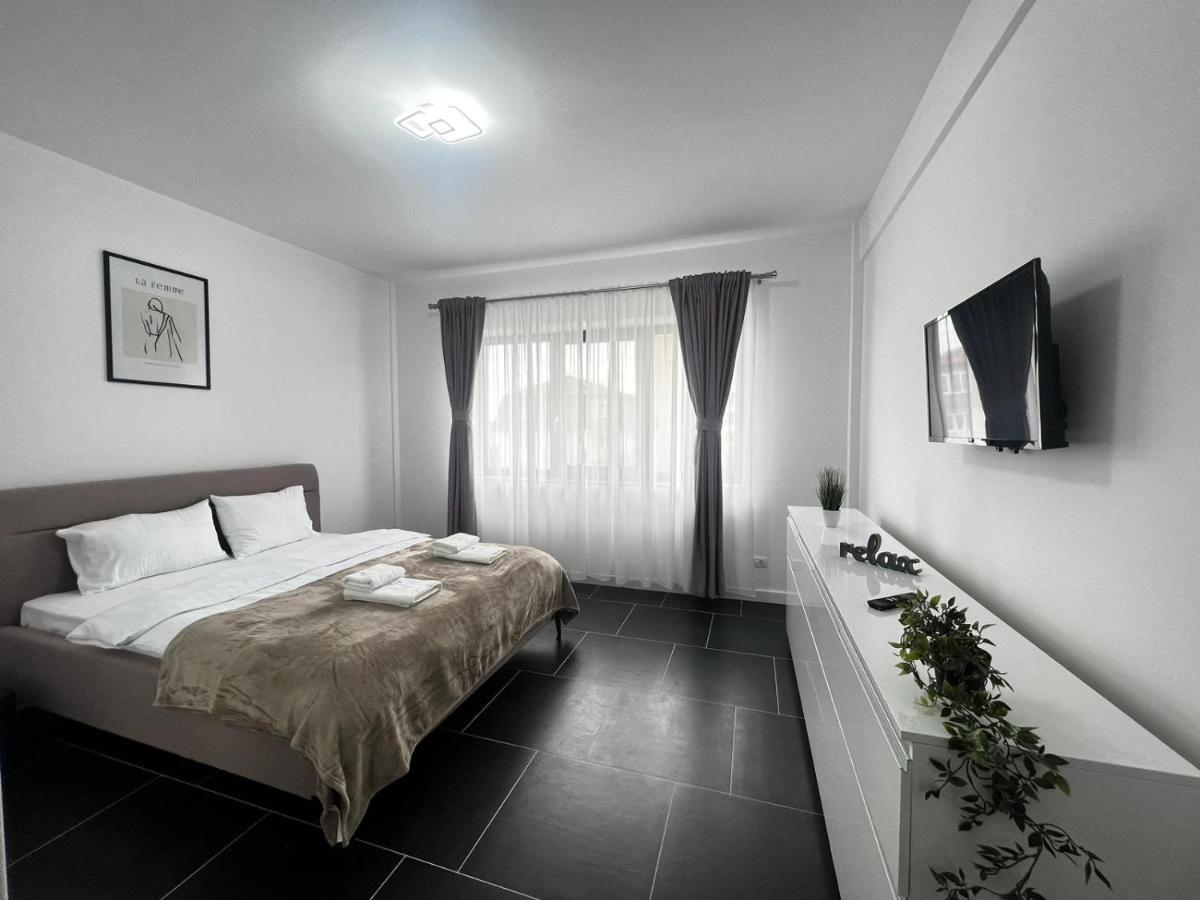 Cozy Aparthotel - Central City Suceava Bagian luar foto