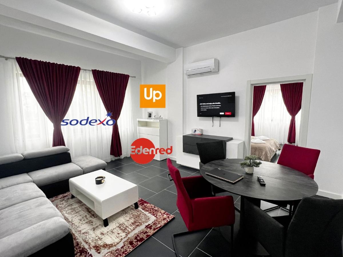 Cozy Aparthotel - Central City Suceava Bagian luar foto