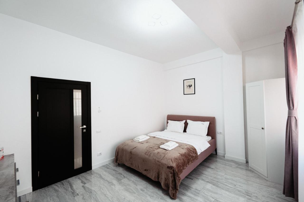 Cozy Aparthotel - Central City Suceava Bagian luar foto