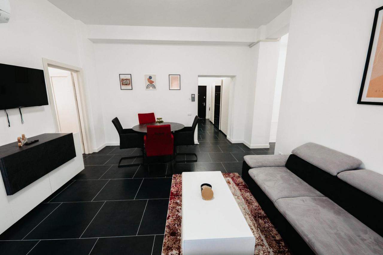 Cozy Aparthotel - Central City Suceava Bagian luar foto