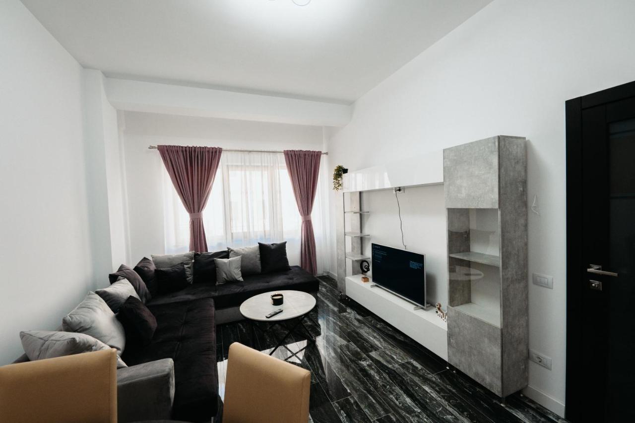 Cozy Aparthotel - Central City Suceava Bagian luar foto