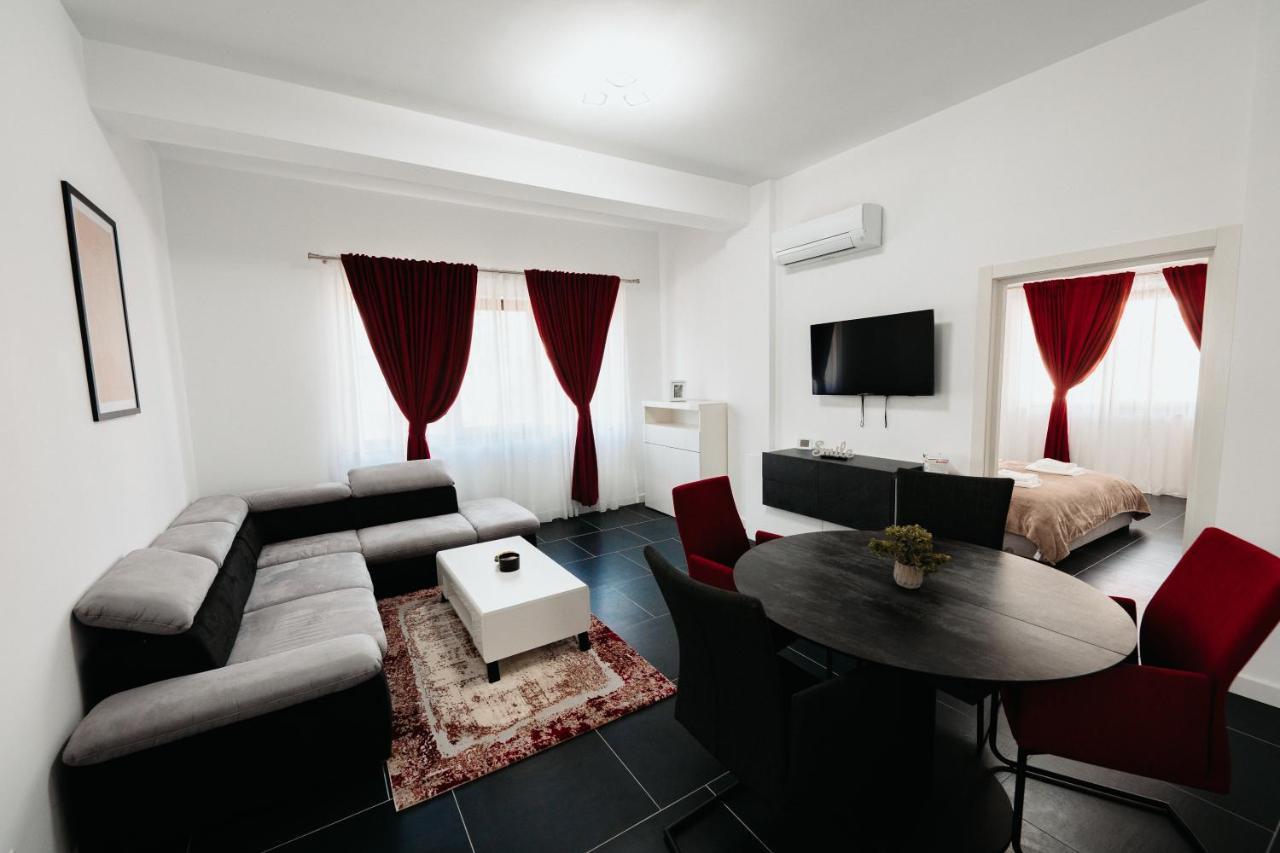 Cozy Aparthotel - Central City Suceava Bagian luar foto