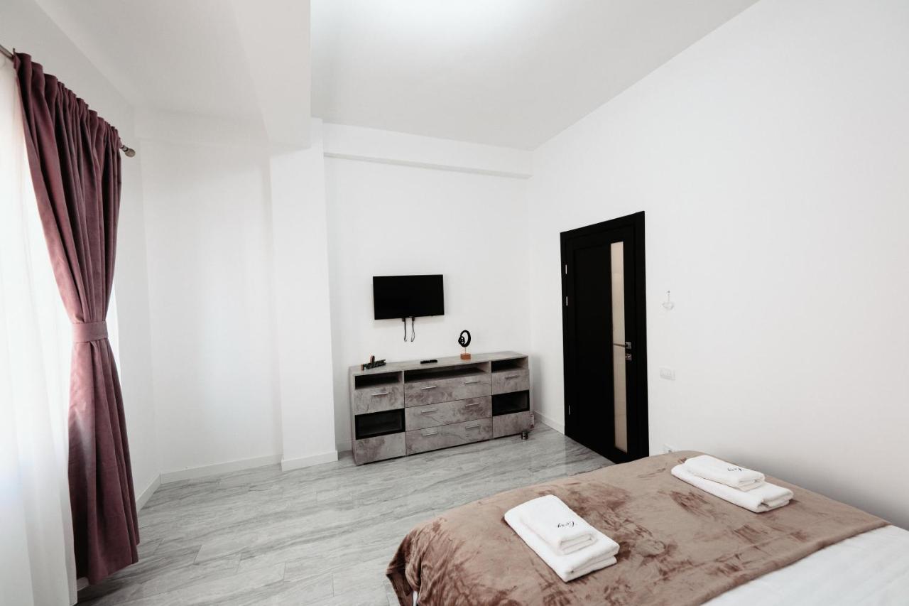 Cozy Aparthotel - Central City Suceava Bagian luar foto
