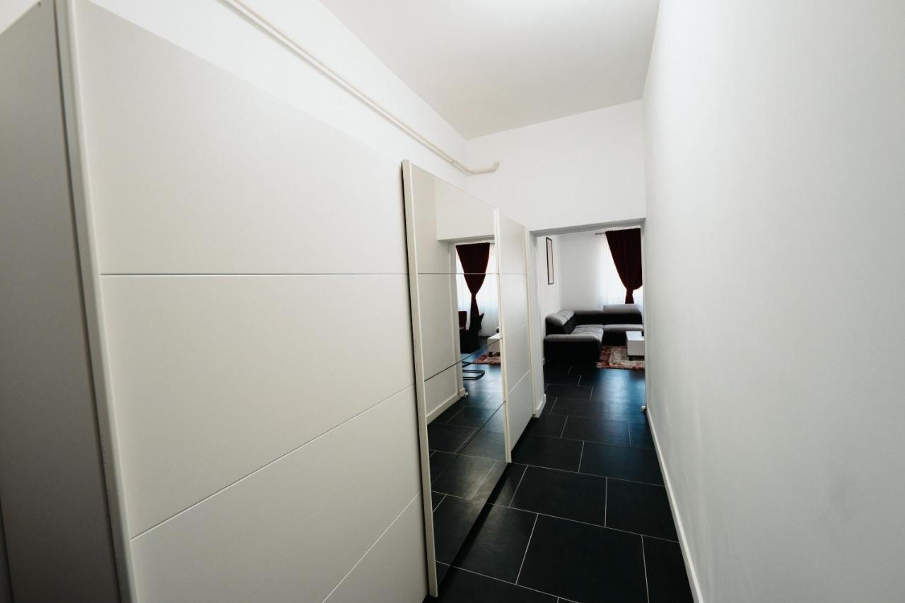Cozy Aparthotel - Central City Suceava Bagian luar foto