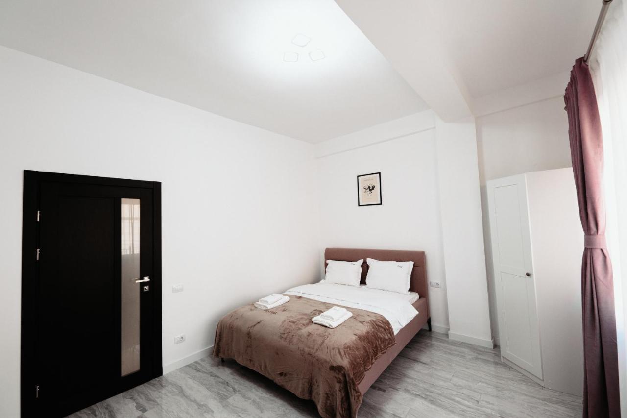 Cozy Aparthotel - Central City Suceava Bagian luar foto