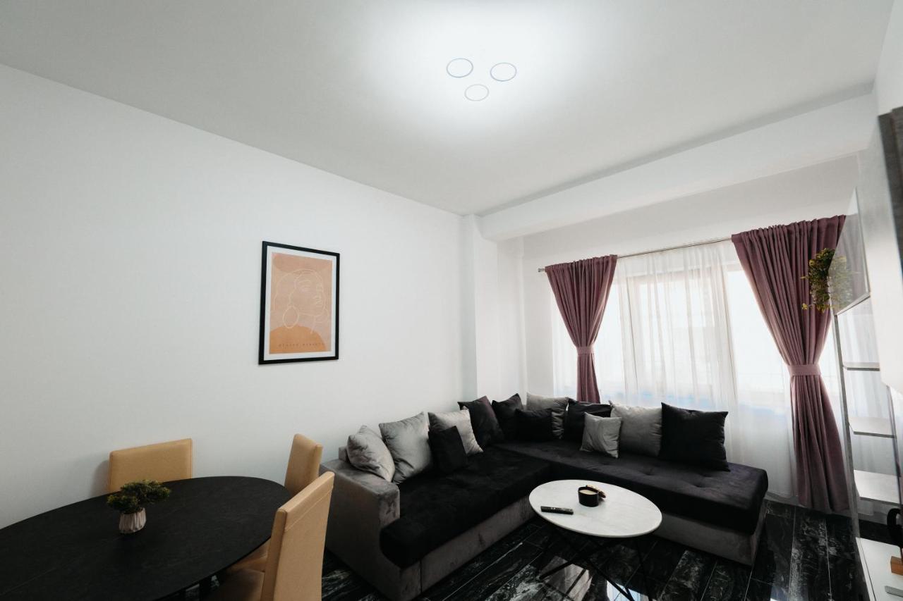 Cozy Aparthotel - Central City Suceava Bagian luar foto