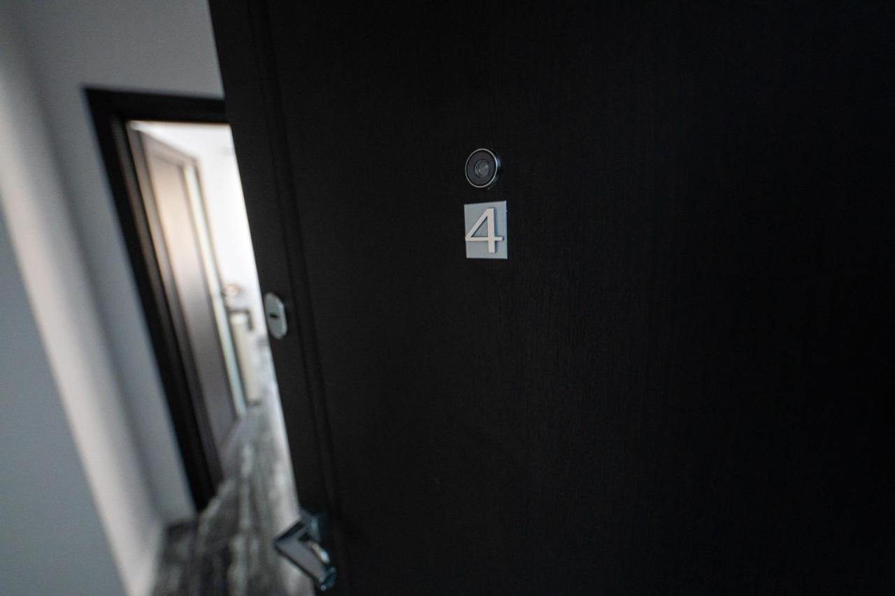 Cozy Aparthotel - Central City Suceava Bagian luar foto